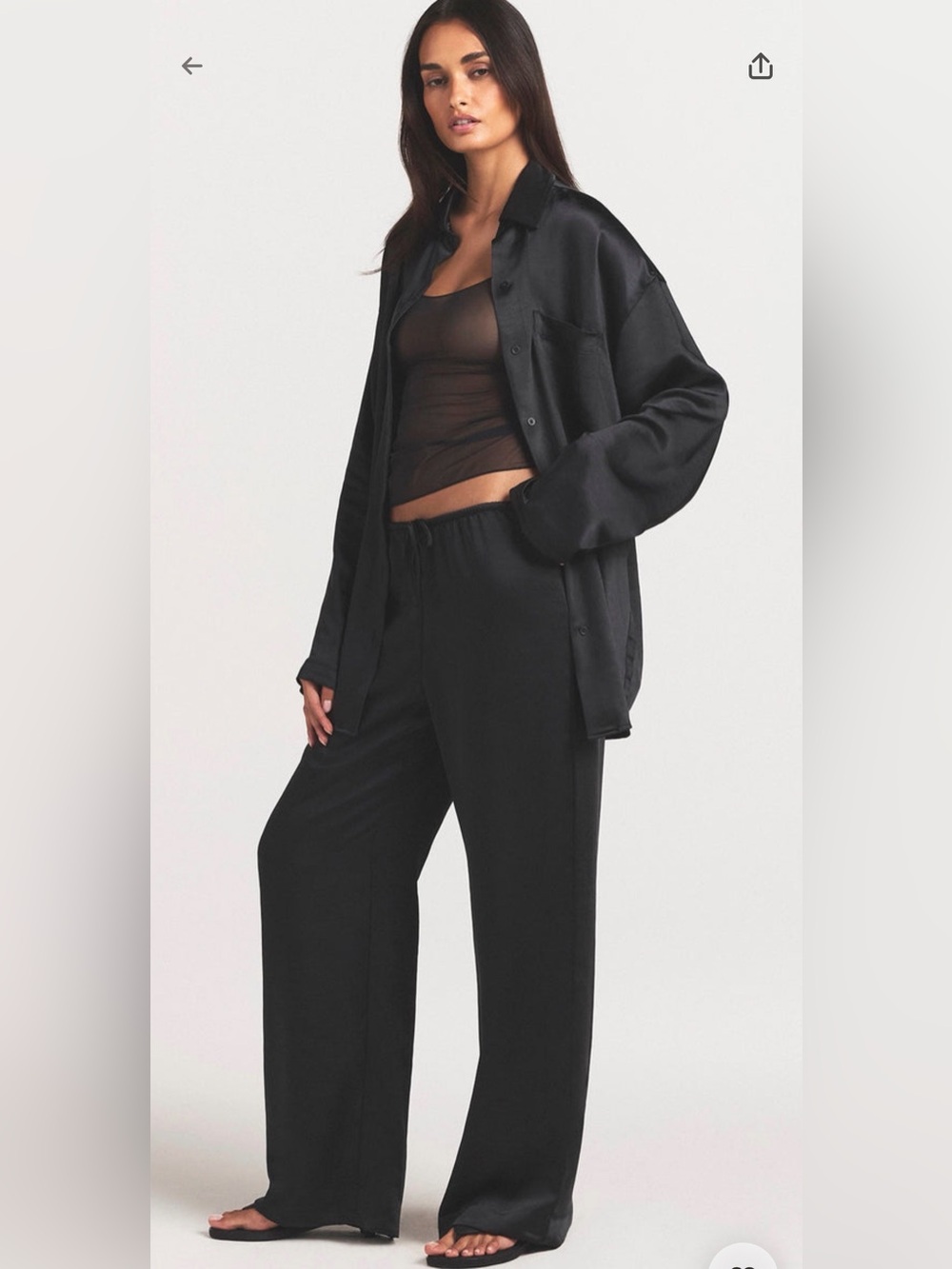 Skims straight satin pants in Black size M never worn!